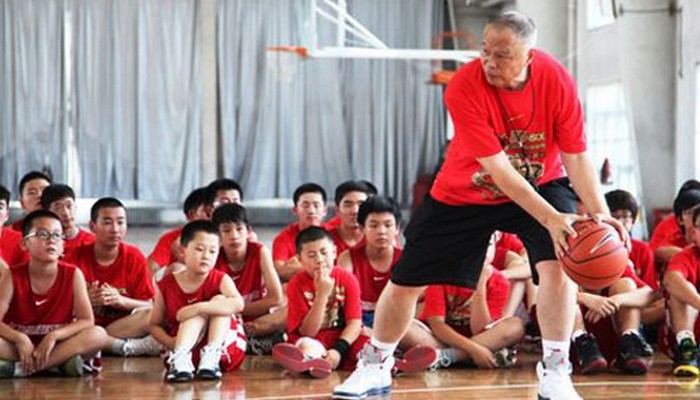 为什么篮球教练要不断改进训练方法_2